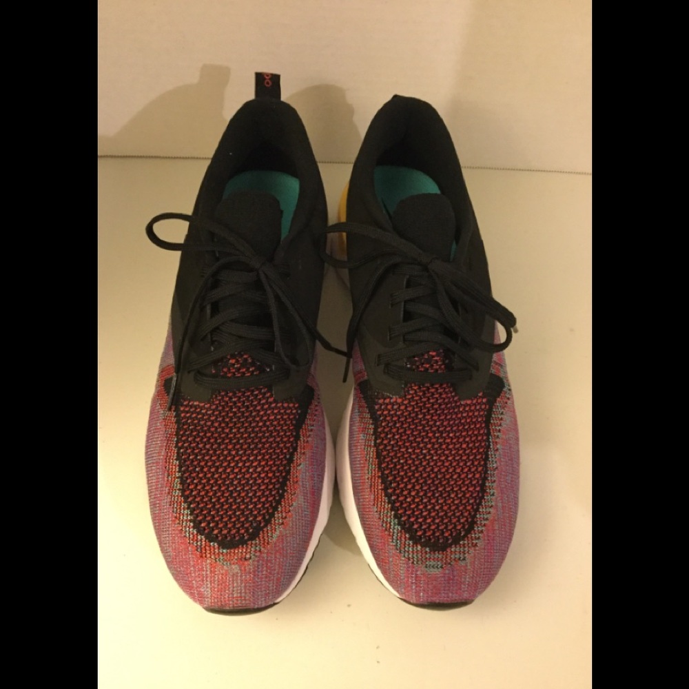Nike Odyssey React2 Flyknit New without box